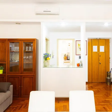 Appartamento Vespasiano 49 *