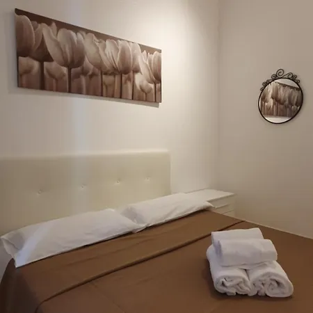 Turistico Di Fuoco C Bed & Breakfast *