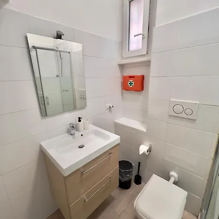 Trastevere House-suite Elegante Nel Centro Storico Apartment