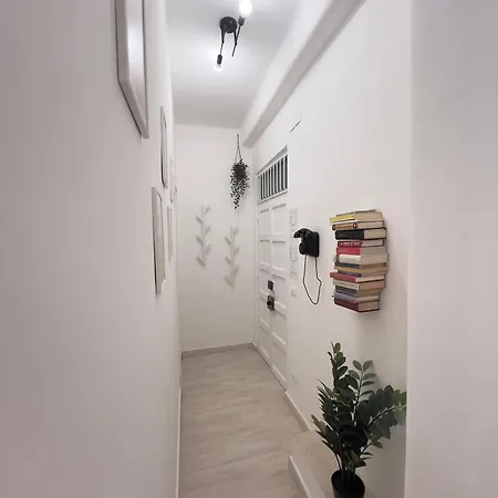 Apartment Trastevere House-suite Elegante Nel Centro Storico Rome