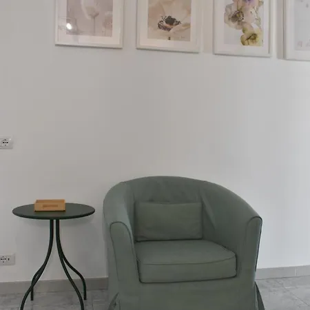 Apartment La Casa Di Mimmo Con Parcheggio Privato Incluso Rome