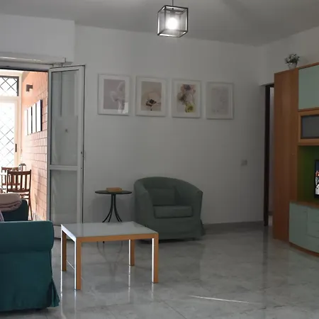 La Casa Di Mimmo Con Parcheggio Privato Incluso Apartmán *