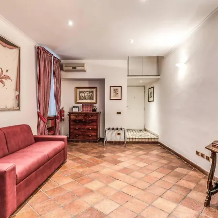 Cozy Flat In Trevi Fountain Rome