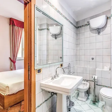Cozy Flat In Trevi Fountain Apartment Rome