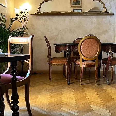 Italy Typicall Campo Di Fiori Apartment Rome