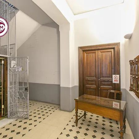 Apartamento C M Piazza Cavour Elegant Flat