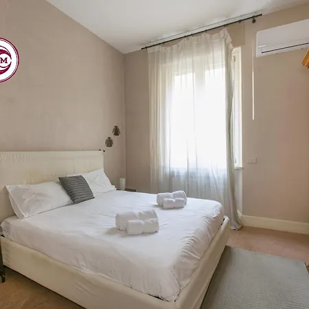 Apartamento C M Piazza Cavour Elegant Flat