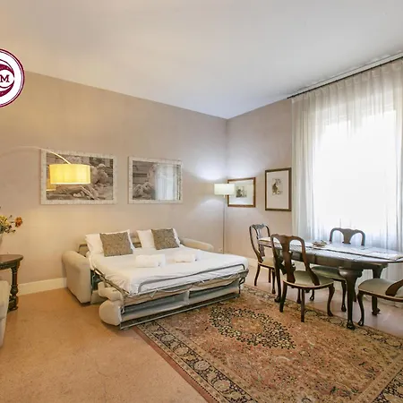 C M Piazza Cavour Elegant Flat Roma