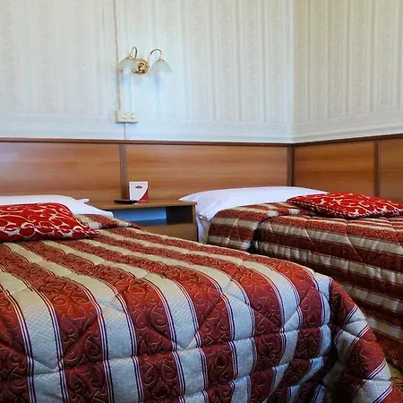 Cristina Hotel