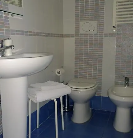 Almi Bed & Breakfast 3*