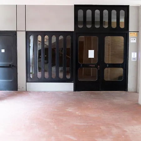 Flat Urban Oda ve Kahvaltı Roma