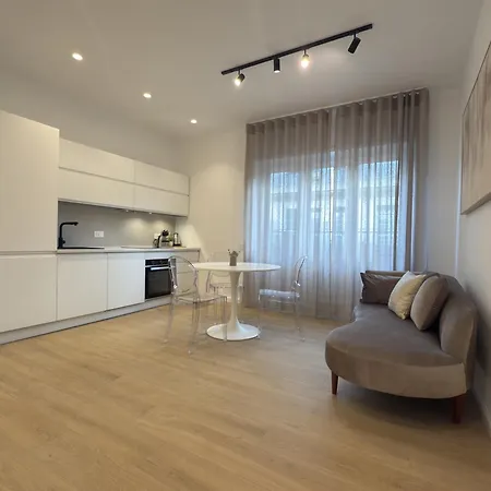Domus Silvestri Apartment *
