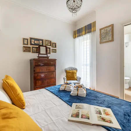 La Dimora Dell'antiquario Apartment Rome