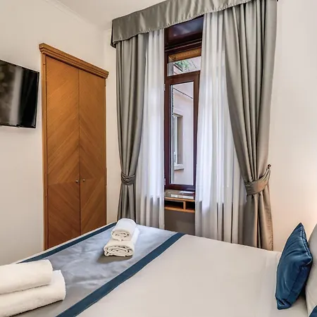 Dei Papi Guest house 2*