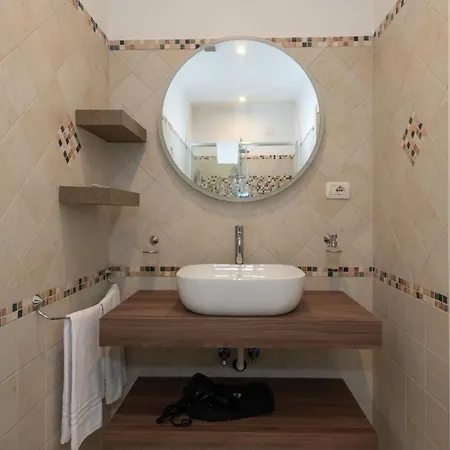 Guest house Nox 2*