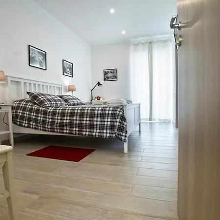 Bed and Breakfast Fellini Ρώμη