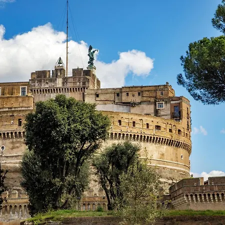 Porta Castello Charme Apartment