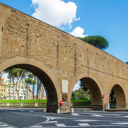 Porta Castello Charme Apartment