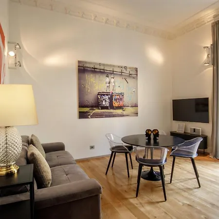 Porta Castello Charme Apartment *