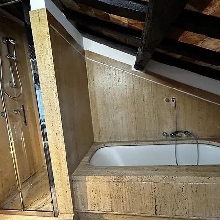 Altiora - Luxury Loft In Trastevere, Apartment *