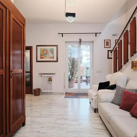 Penthouse 5 Minutes From The Vatican - 5 Bedrooms & 4 Bathrooms Apartment Rome