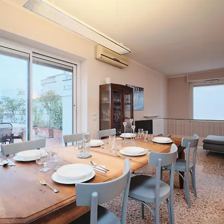 Apartment Penthouse 5 Minutes From The Vatican - 5 Bedrooms & 4 Bathrooms *