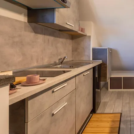 Apartment Giulia - Lovely Penthouse Near Vatican Museums Rome