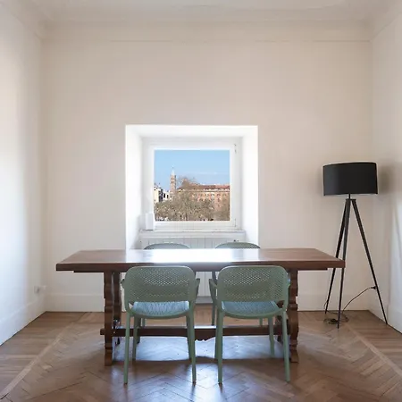 Vittorio Luxury Panoramic *