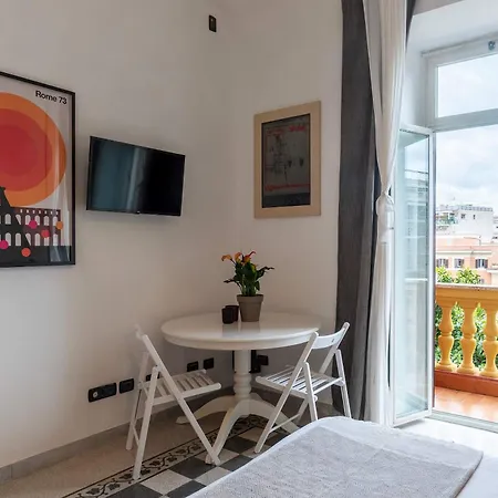Homeby, Casa Brancaleone * Rome
