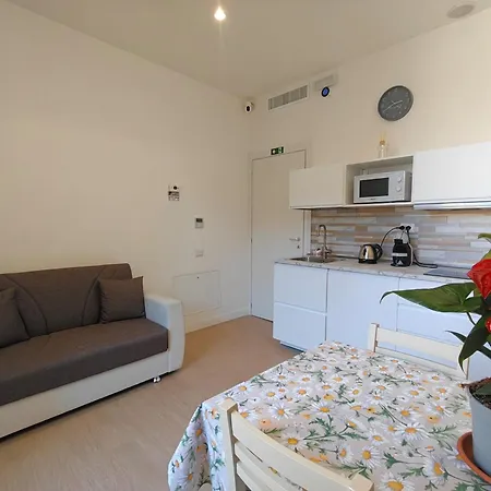 La Casa Di Mida Guest house Rome