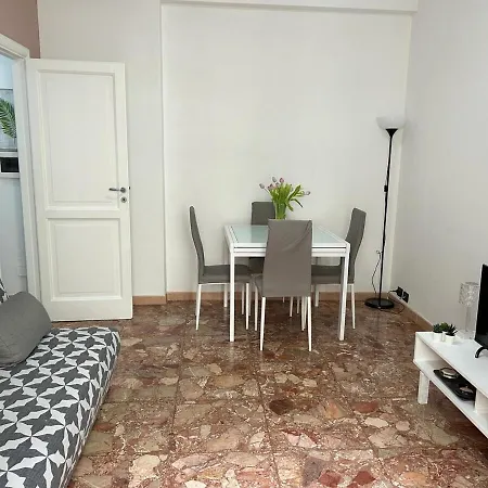 Civico 10 Apartment