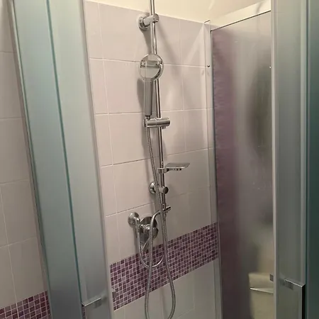 Apartment Alexander's Close To Metro A Rome