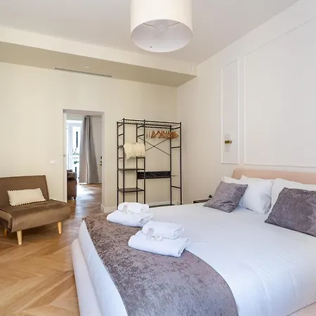 Iflat Stylish & Cozy In The Heart Of Monti Apartment