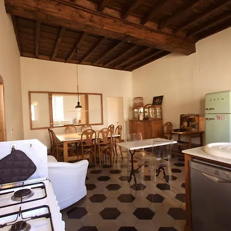 Navona Large 1br House * Rome