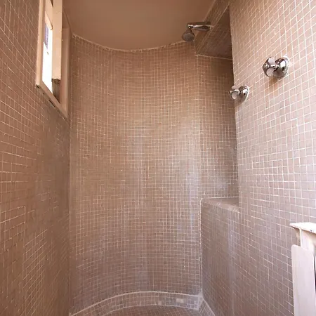 Apartment Navona Large 1br House