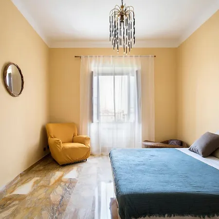 Casa de hóspedes Paramount 5*