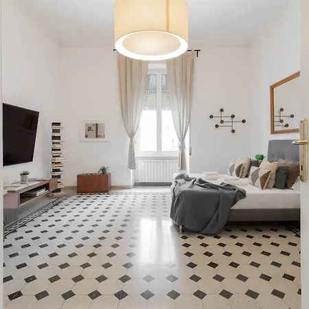 Luxury Spagna Apartment *