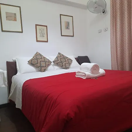 Hostal Casa Fanti 57 *