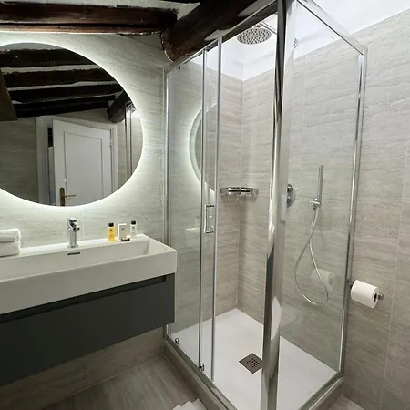Luxury Pantheon Rome