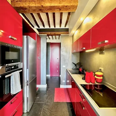 Vetrina In Luxury Rome