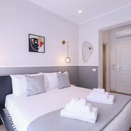 St Peter & Vatican Luxury - In Centre Near Vatican Guest house *