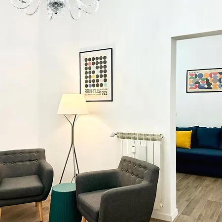 Apartment Romeasyoulike-esquilino N 86 *