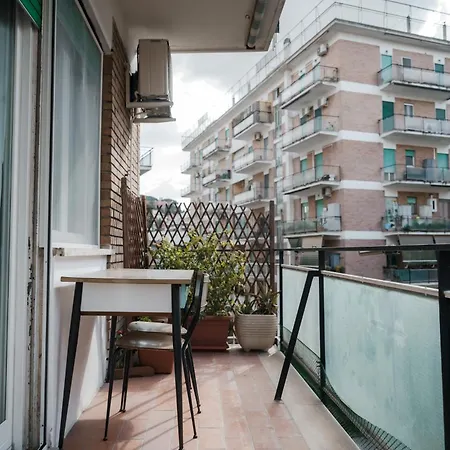 Apartment Domus Valle Aurelia - Vaticano - Metro Linea A
