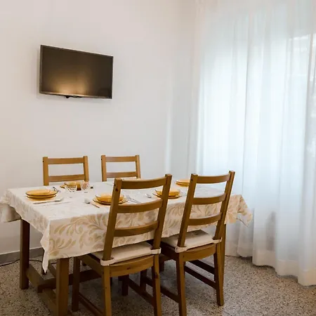 Domus Valle Aurelia - Vaticano - Metro Linea A Apartment *