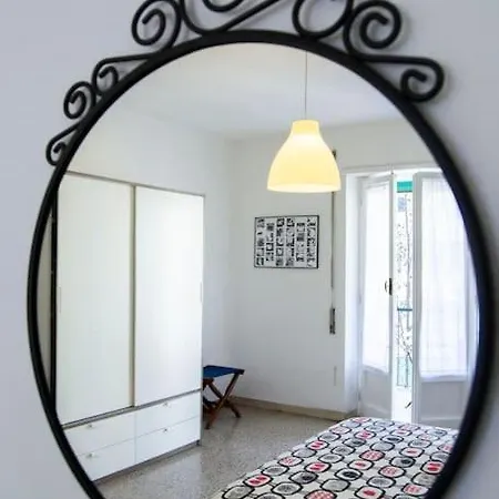 Little & Pretty House In Rome
