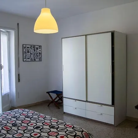 Little & Pretty House In Rome