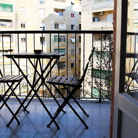 Apartment Little & Pretty House In