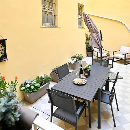 Monti Luxury Patio
