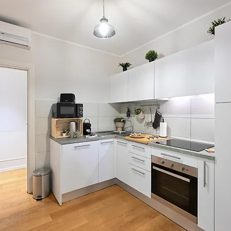 Monti Luxury Patio Apartment Rome