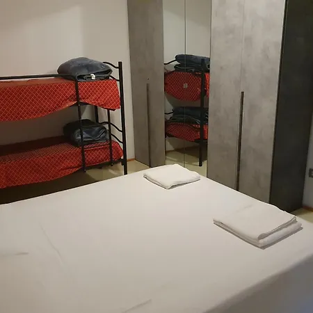Frank 48 Apartment